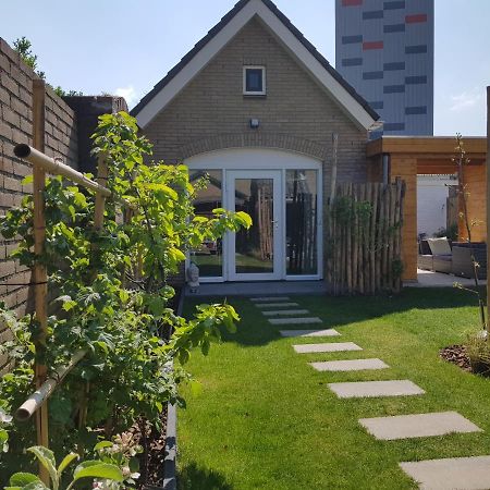Villa La vie Est Belle Vlissingen Exterior foto